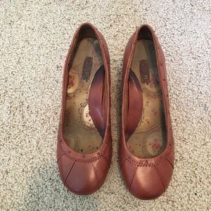 Seychelles Brown Wedges